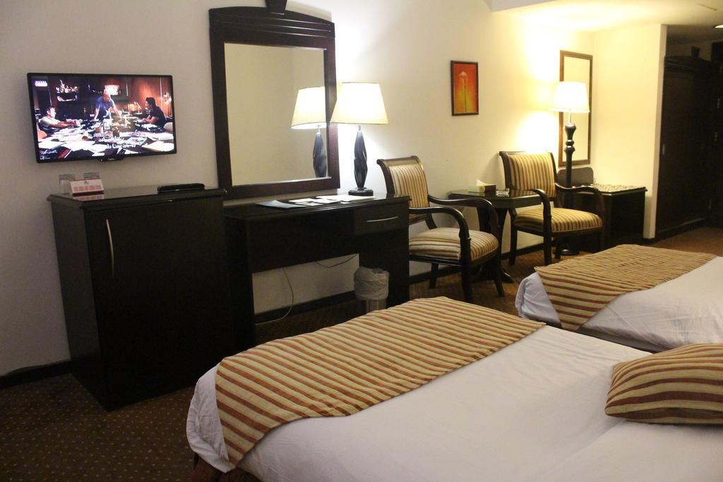 Al Fanar Palace Hotel And Suites Амман Экстерьер фото